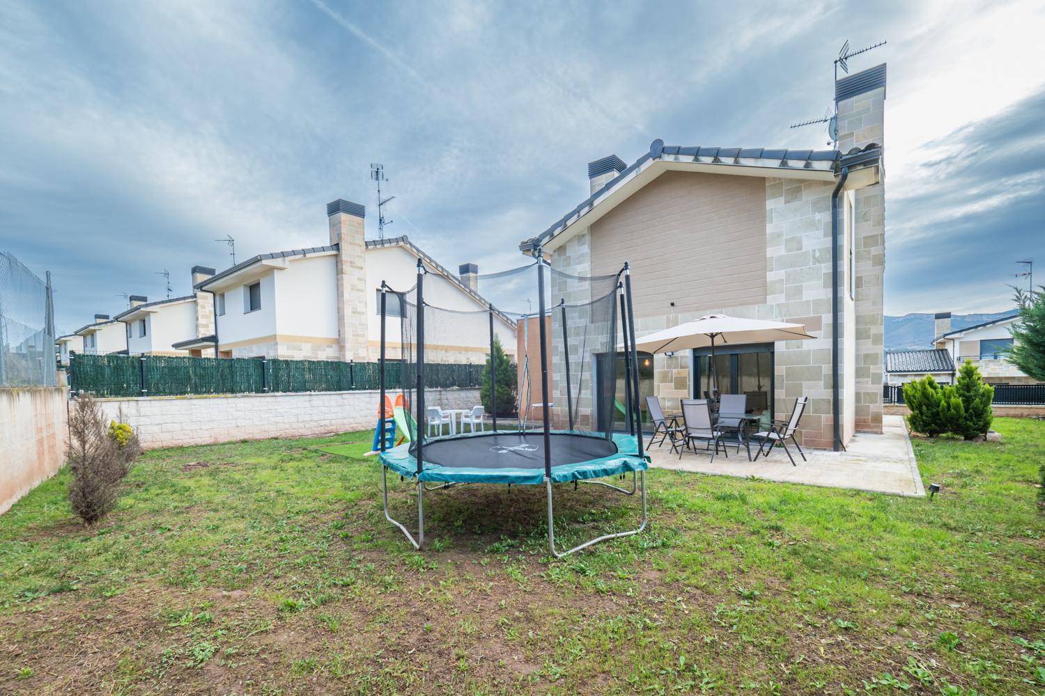 Casa Nea, Tu Hogar En La Rioja Villa Nalda Exterior photo